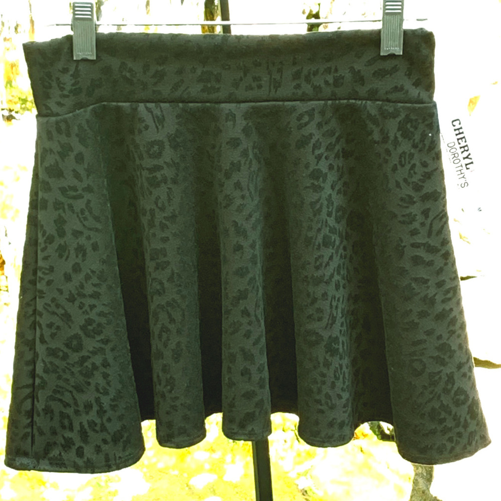 NWT  Cheryl Kids Leopar Ponte Skater Skirt Size 12